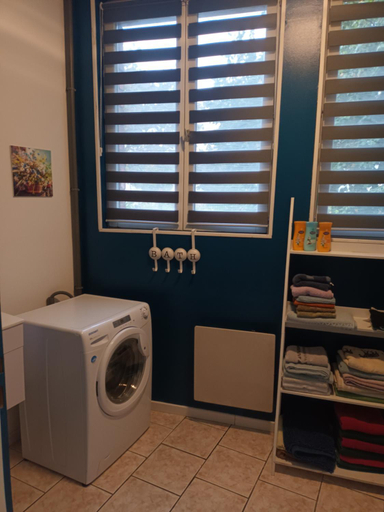 Bathroom 2, La Medina House with small courtyard ideal for 6 people, Aisne