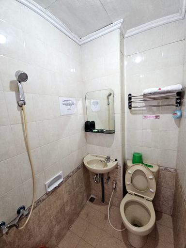 bathroom 5