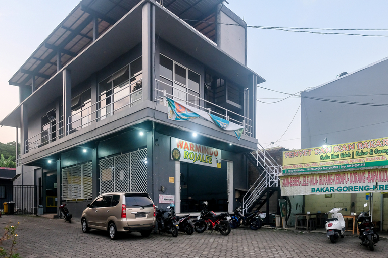 Exterior & Views, UpCity Express Hotel Semarang by Pillow, Semarang