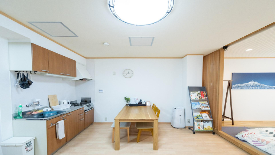 Dining Room 6