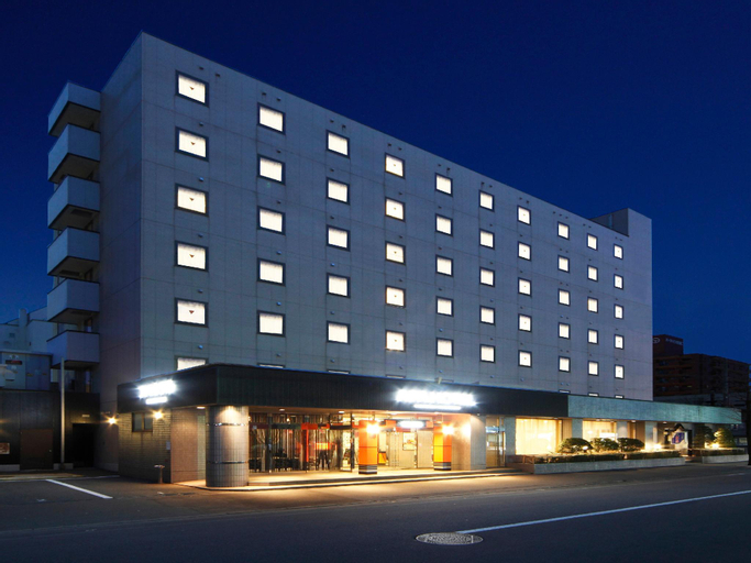 Exterior 14