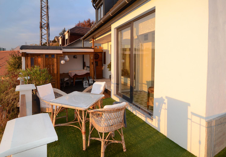 Others 3, Filia Apartman, Eger