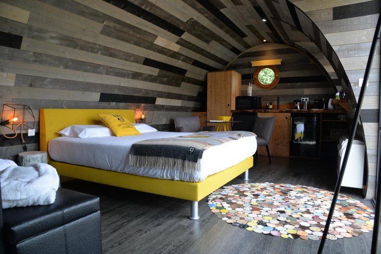 Bedroom 26