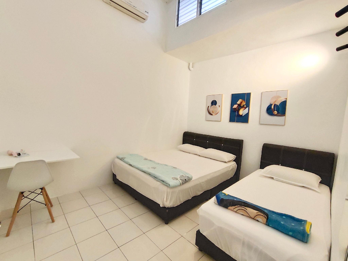 Bedroom 3, Sakura 1 Landed Homestay (New Renovated 2024), Kampar