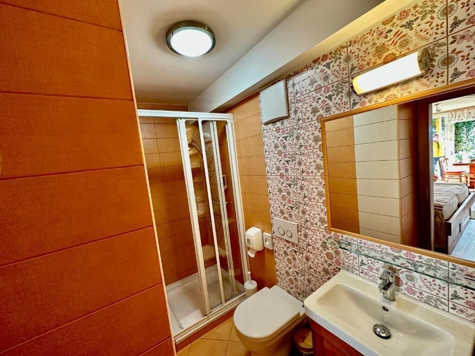 Bathroom 4, B&B Villa Angelina, Rogaška Slatina