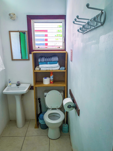 Bathroom 4, Sandpiper Beach Cabanas