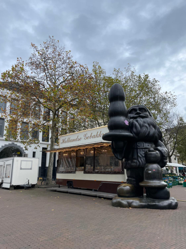 Others 2, Thuis bij Schell, Rotterdam