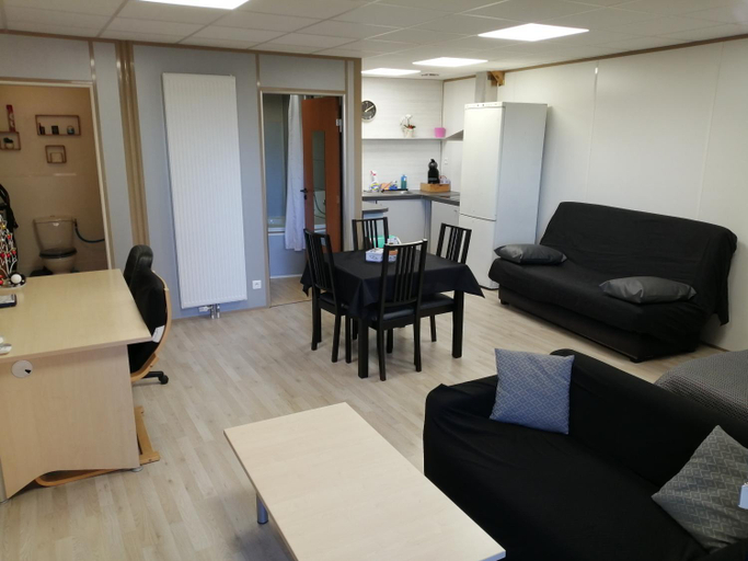2, Appart'Hotel Bugey, Ain