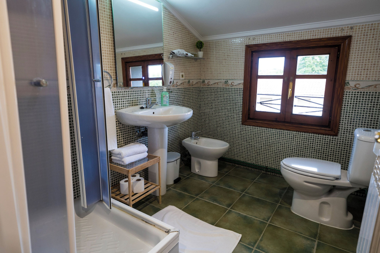 Bathroom 5, PARATENE OSTATU, Vizcaya