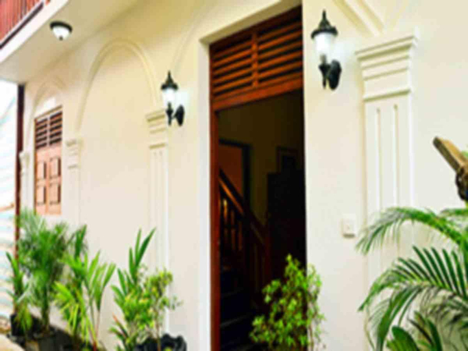 Others 2, Fort Thari Inn, Galle Four Gravets