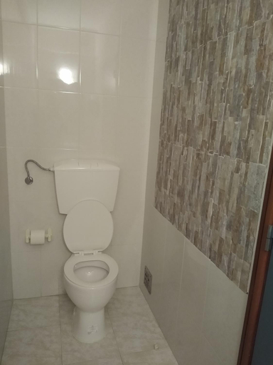 Bathroom 4, Melaya Private Rooms, Faro