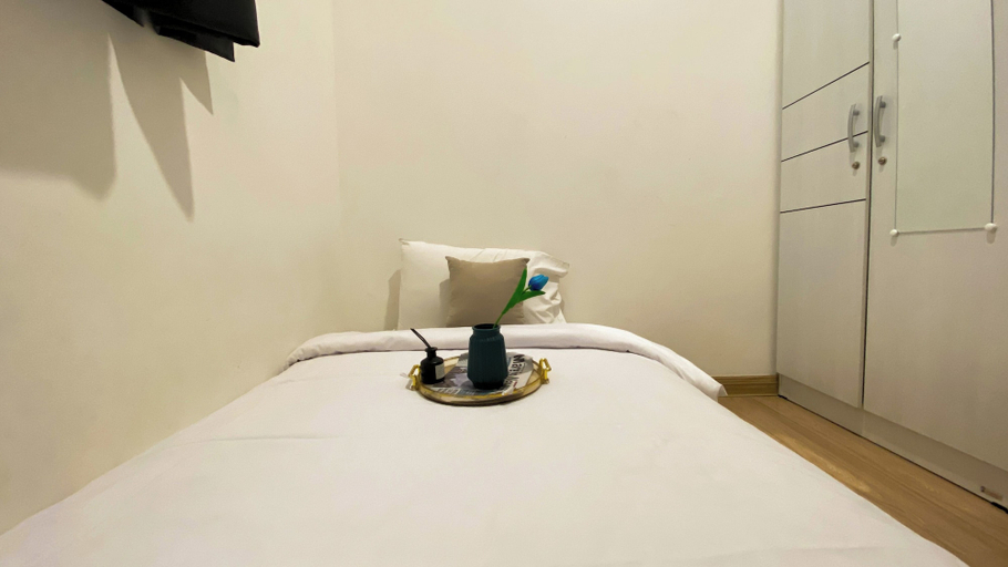 Bedroom 3, Spacious and Good Location 3BR at Sky House BSD Apartment, Tangerang Selatan