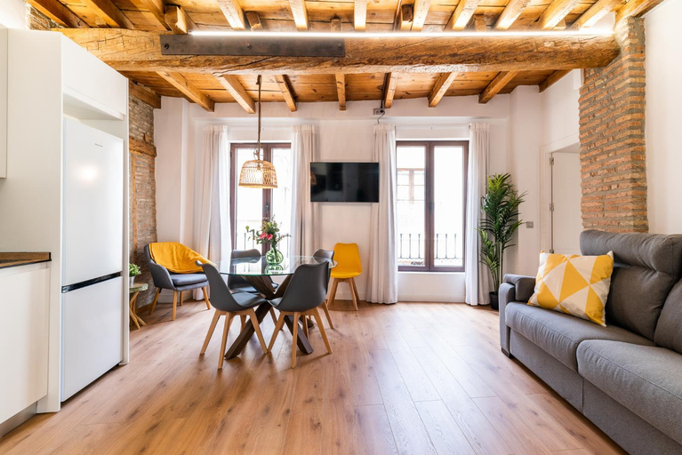 Others 4, Wekey Homes Granada, Mesones Central Suites, Granada