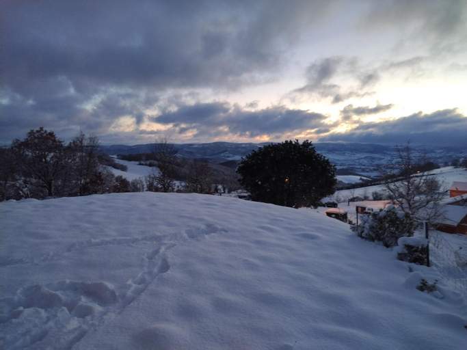 Others 4, Bienvenue a Naudebal, Aveyron