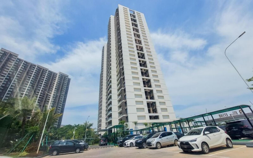 Exterior & Views, Spacious and Good Location 3BR at Sky House BSD Apartment, Tangerang Selatan