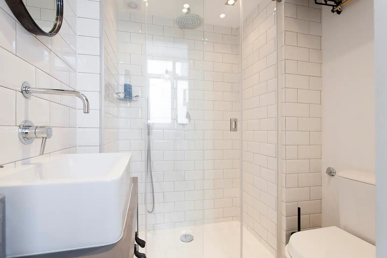 Bathroom, Chic Studio Located In Lisbon Historic Centre, Lisbon