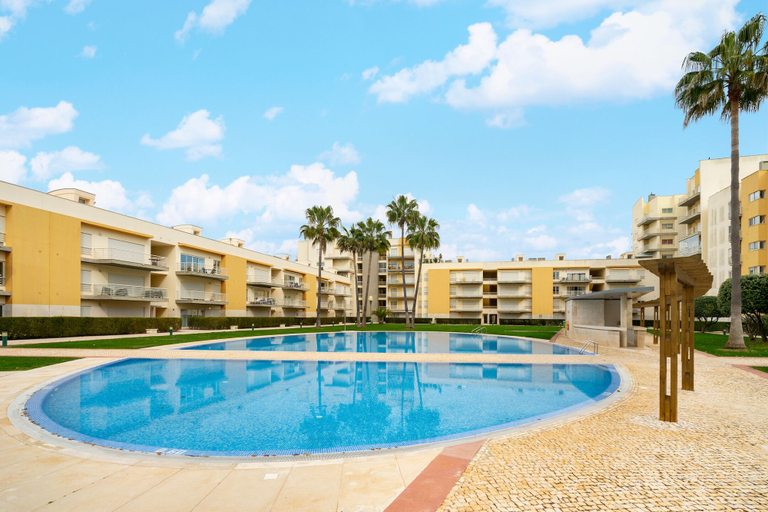 Exterior & Views 2, Family Holidays W/ S-Pool, Ac, Elevator & Garage, Loulé