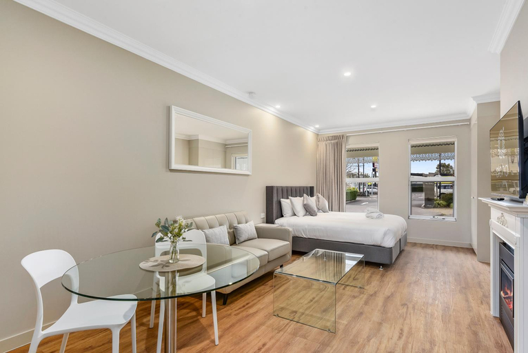 Others 3, Aloha Central Luxury Accommodation, Naracoorte Lucindale
