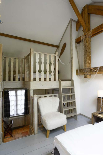 Bedroom 2, Le Moulin de Lily, Essonne