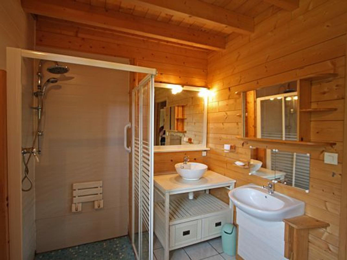 Bedroom 3, Chalet spacieux pres de Gerardmer avec terrasse, verger et activites montagne - FR-1-589-121, Vosges