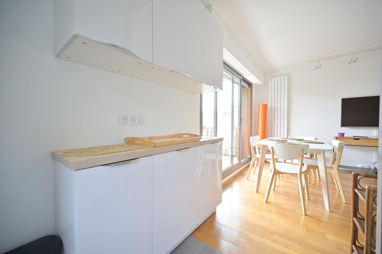 Warm apartment for 4 people near Casino and beach, Calvados
