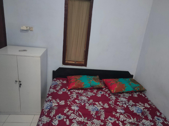 Bedroom 13