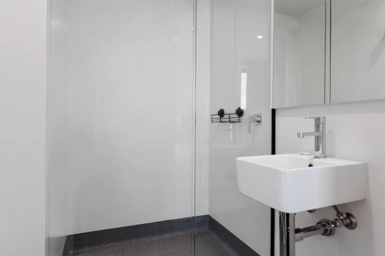 Bathroom 15