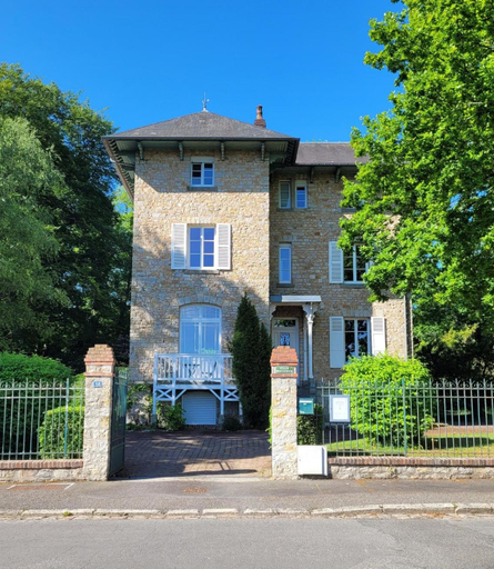 Others 3, Villa Matignon, Orne