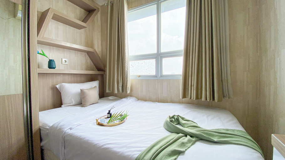 Bedroom 2, Homey and Comfort Stay 2BR at Paramount Skyline Apartment, Tangerang