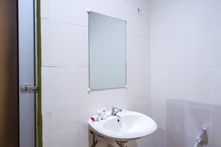 Bathroom 21