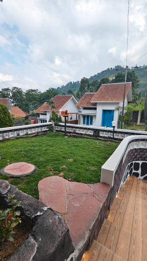 Exterior & Views 5, Villa Rumah Bromo 8, Probolinggo