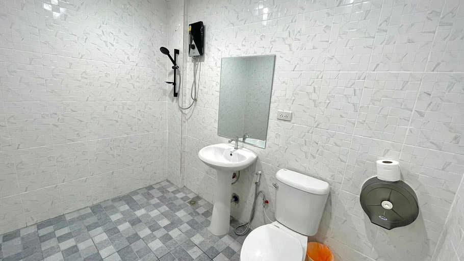 Bathroom 3, Little Seoul, Muang Chiang Mai