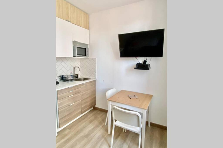 Others 3, Studio cosy - Proche Gare & Centre ville, Var