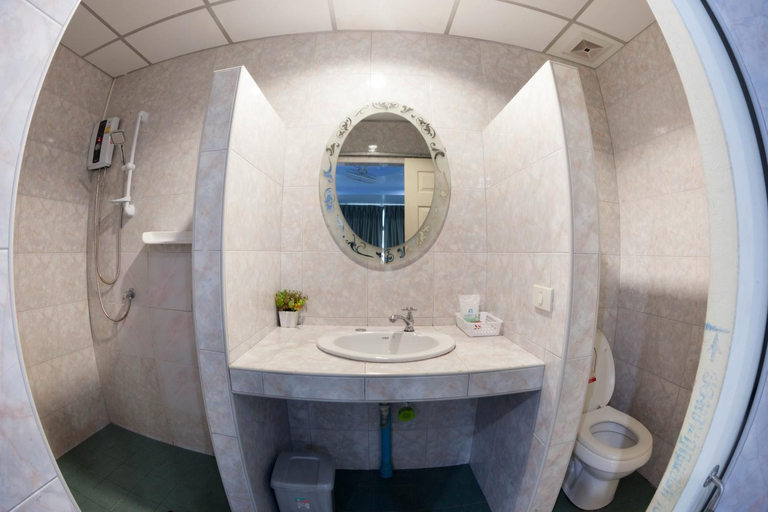 Bathroom, Da Mario Hotel and Restaurant, Phuket Island