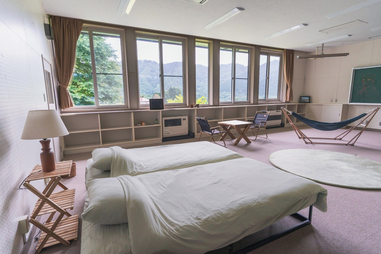 Bedroom 2, pekolela, Yakumo