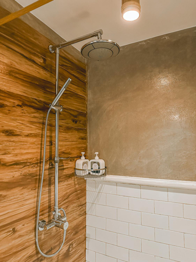 Bathroom 4, Outpost Hostel - Coron, Coron