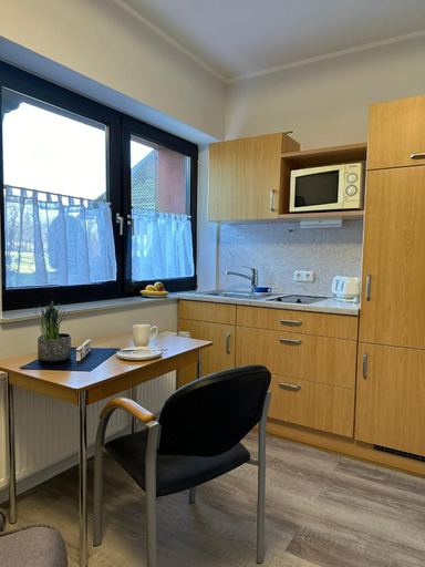 Others 3, Apartment Schorre, Herford