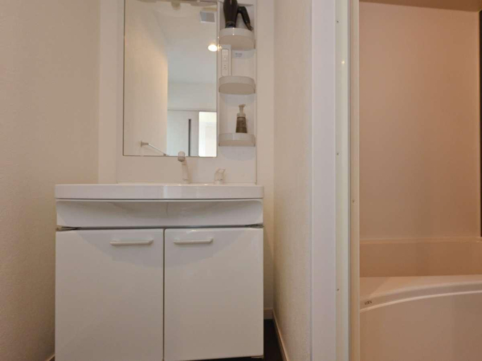 Bathroom 4, Daily Weekly Condominium Blue Ocean Ishigaki, Ishigaki