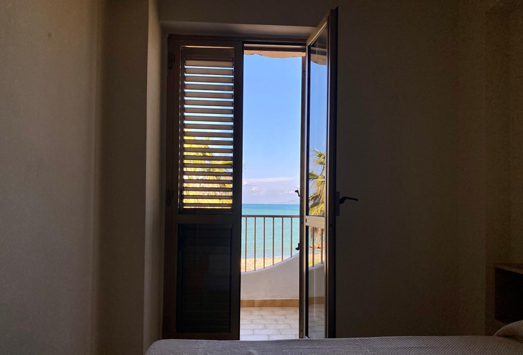 Balcony/terrace 4, Caroni - Casa Sul Mare, Messina