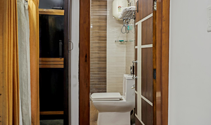 Bathroom 4, Treebo Umal Homestay Ganeshguri, Kamrup Metropolitan