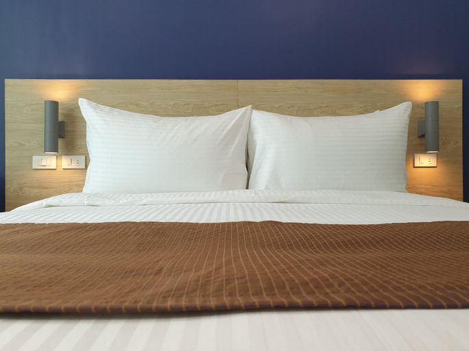 Bedroom 16