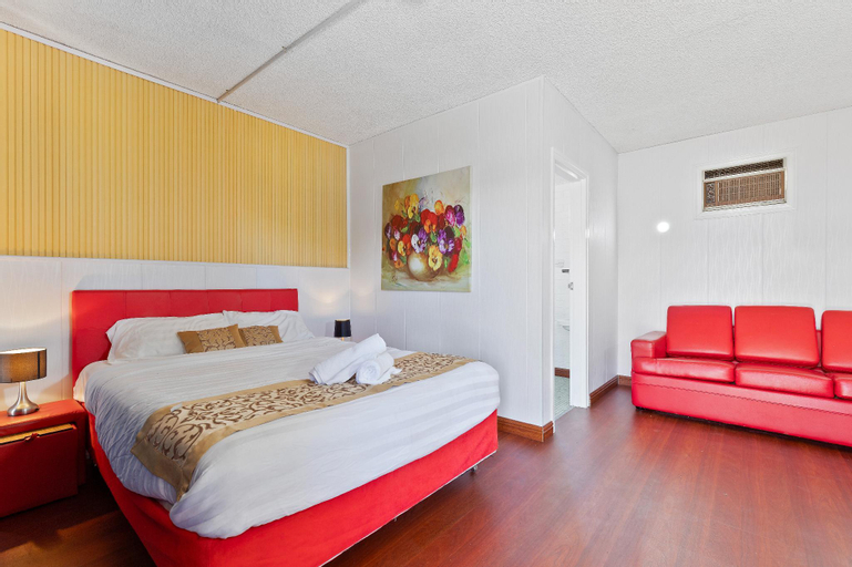 Bedroom 6
