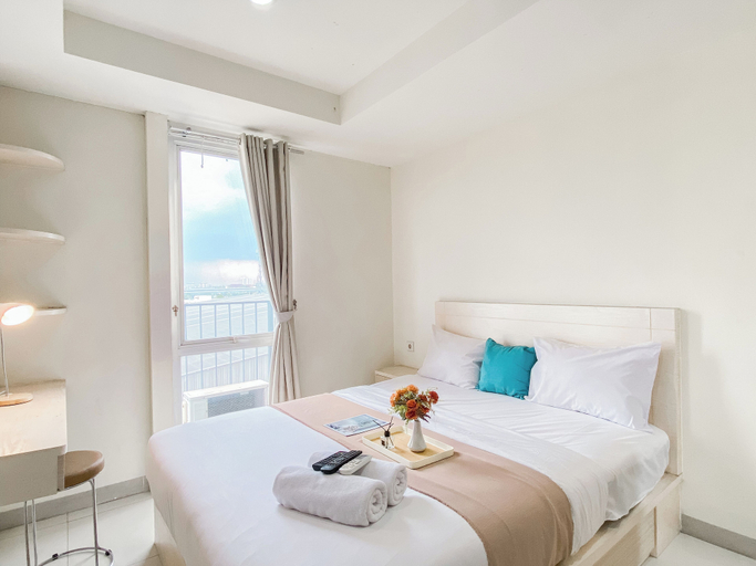 Bedroom 4, Modern Look and Restful Studio at Azalea Suites Apartment, Cikarang