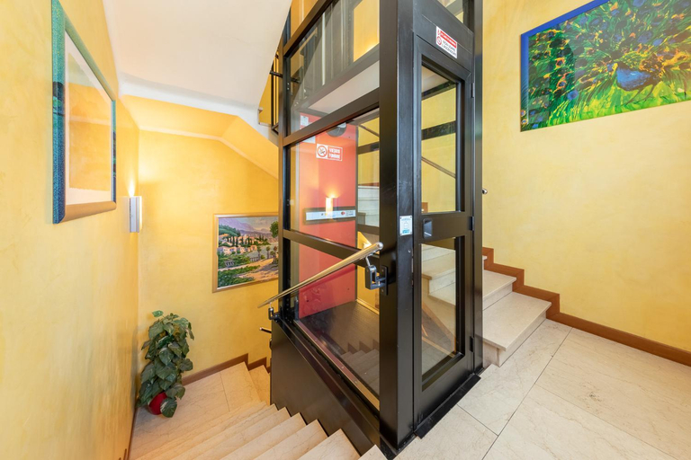 Others 5, Hotel Nuova Aurora, Venezia