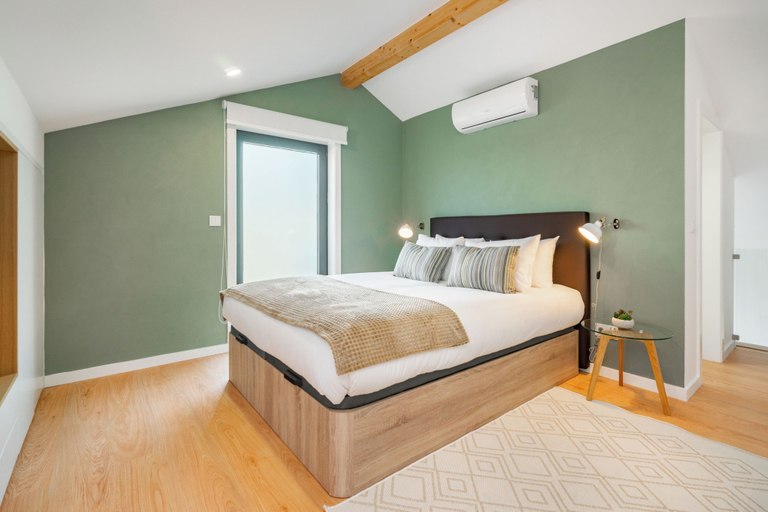 Bedroom 3, C312 Riverside View Premium Apartment w/ AC & Terrac, Porto