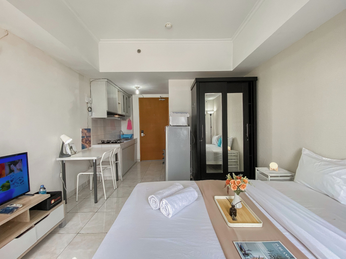 Bedroom 3, Cozy and Simply Studio Apartment Margonda Residence 2, Depok