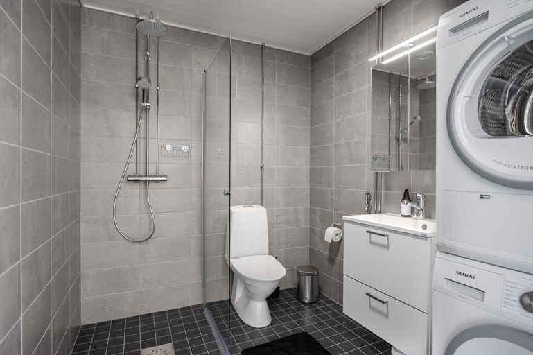 Bathroom 4, Rauma City Center Studios, Satakunta