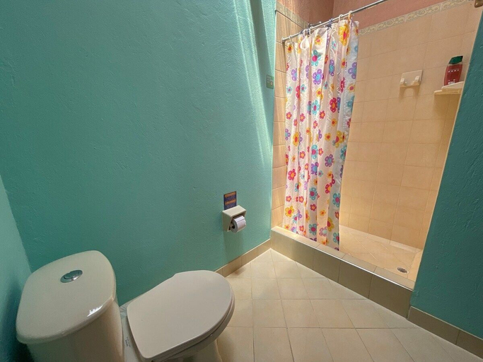 Bathroom 3, Casa Colonial privada vía Villeta Tobia, Nimaima