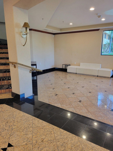 Public Area 3, Hotel Xola, Riverside