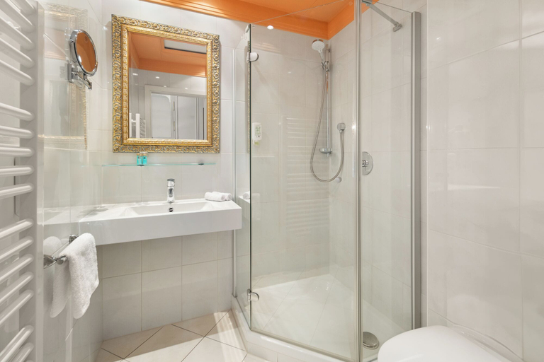Bathroom 4, Hotel Dreiflüssehof, Passau